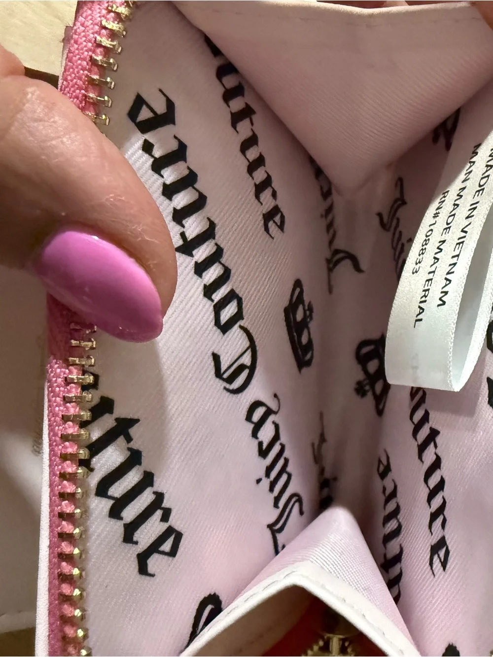Juicy Couture Pink Quilted Velvet Bow Wristlet Wallet with Gold Chain NWOT
